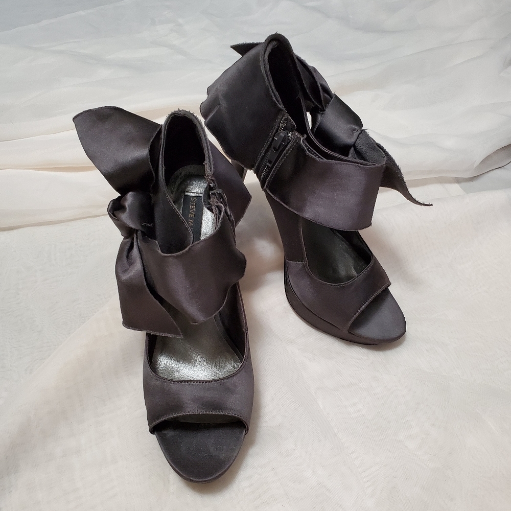 STEVE MADDEN LUXE satin platform heels Sz.9 1/2